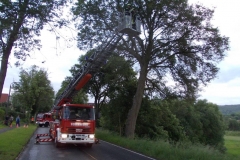 Einsatz 07.06.2017 - Drehleiter in Stellung bringen